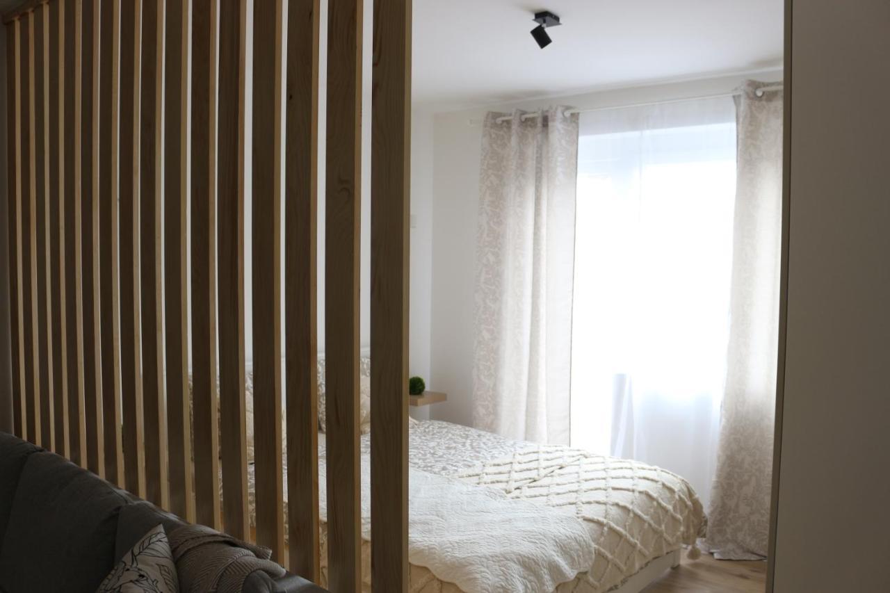 Апартаменти Studio Apartman Tajci Слунь Екстер'єр фото